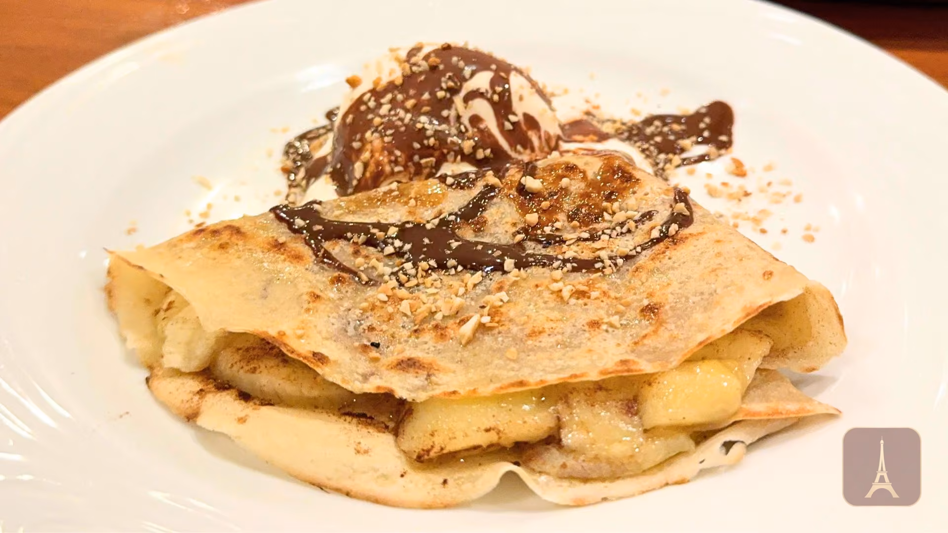 Crêpe doce de banana com sorvete de creme, Crêpe La France